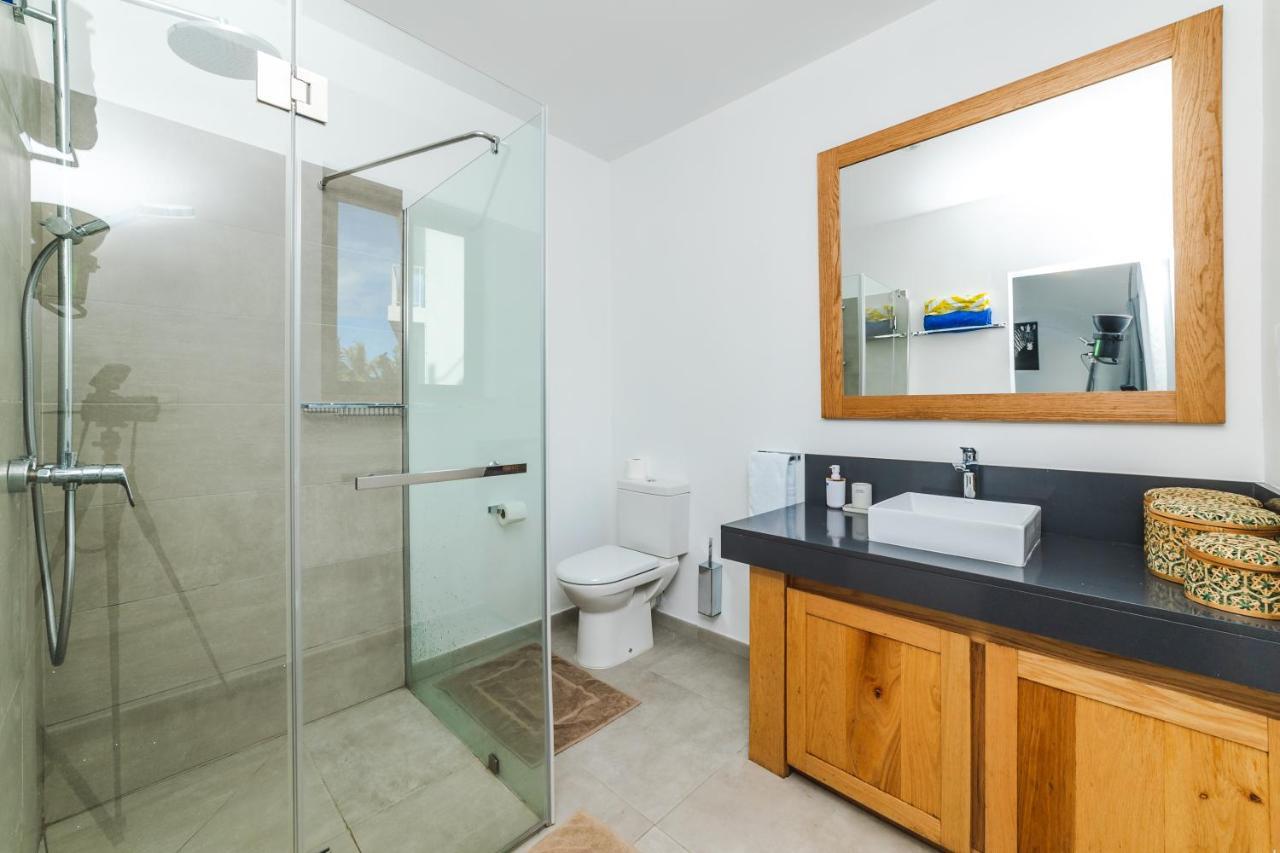 Blue Residences- Ground Floor Two Bedroom Apartment Grand-Baie Dış mekan fotoğraf